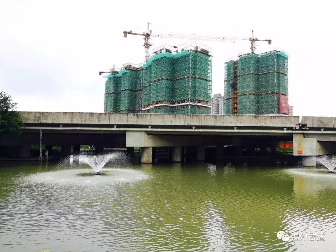 平阳鸣山古村落图片,千年古村平阳县鸣山村古城夜景