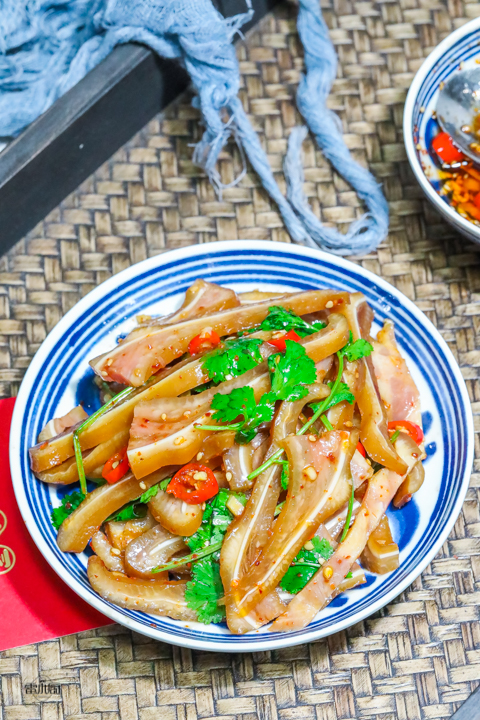 风干的卤猪耳朵要怎么做,猪耳朵怎么卤又脆又好吃