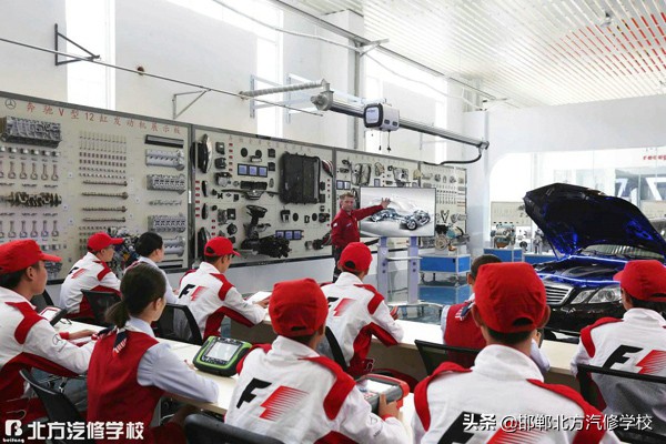 2021学汽修专业,现在零基础去学汽修怎么样