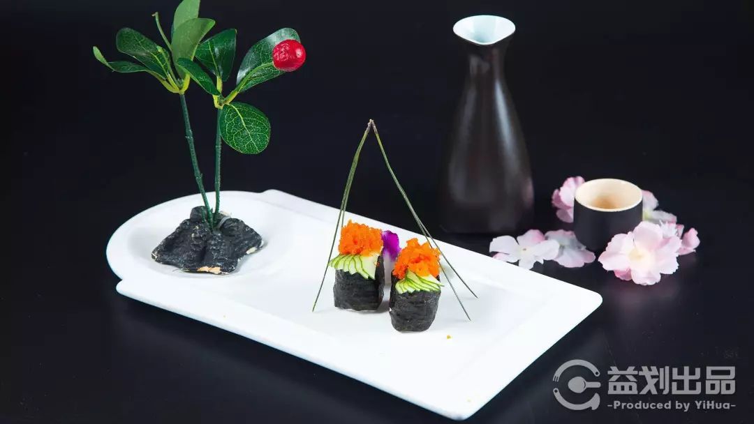 满满一大桌海鲜只要288元,满满一大碗16元吃到饱