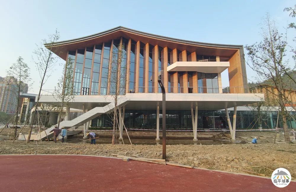 临平体育馆改扩建有篮球场吗,体育公园篮球场施工