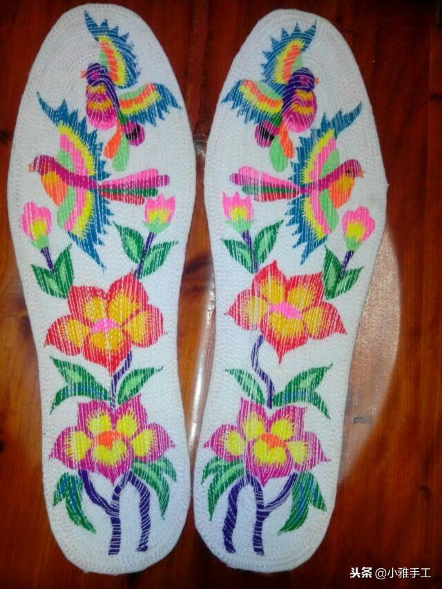 云南小巧妹自做鞋垫刺绣教程,孙姐手工刺绣鞋垫教程