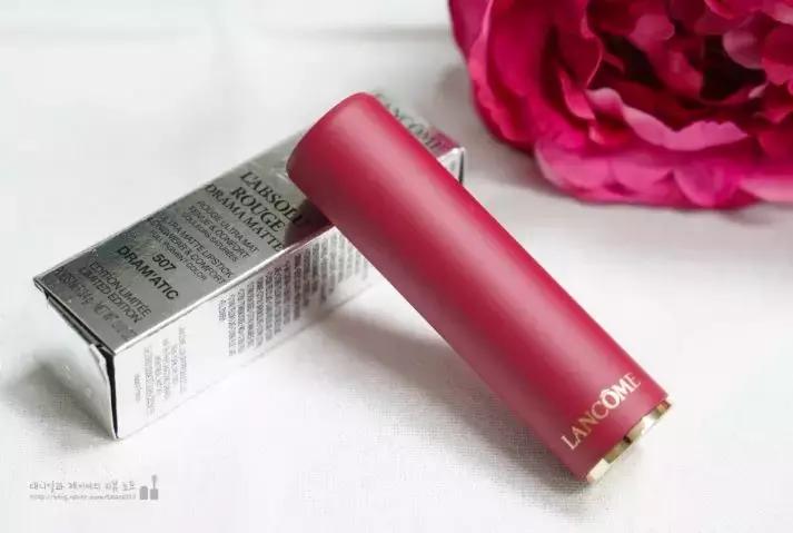 杨幂色和大表姐色口红哪个好看,杨幂用的枫叶色是什么口红