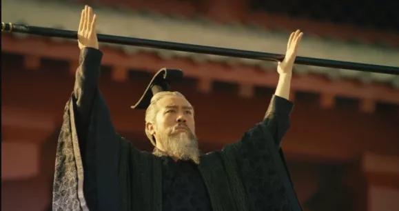 念媛：曹操以节俭著称，为什么要大费周章地修建铜雀台？