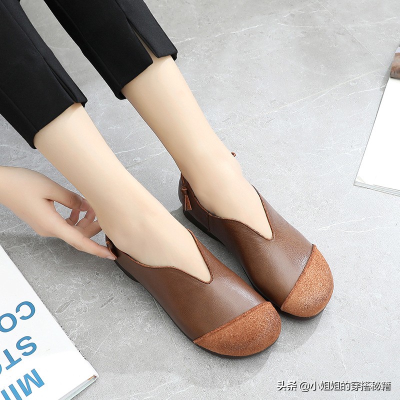 今年最流行的百搭平底鞋,平底鞋这样穿也很好看