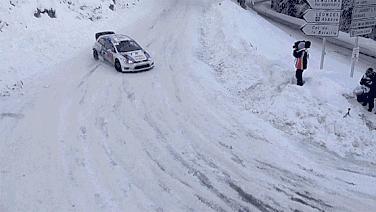 雨天驾驶几点注意事项论文,雨天驾驶车辆注意事项科目四