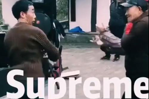 supreme各种山寨商标,被山寨打败的supreme