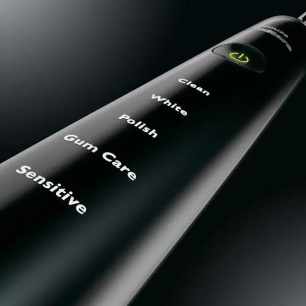 《锦衣之下》定档!任嘉伦为你解锁新年双重宠粉惊喜