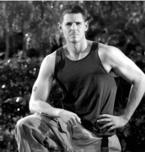 300斤的肥宅穿越异世界逆袭变帅哥,300斤肥胖逆袭变成女神