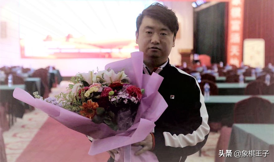 象棋大师排行榜胡荣华第一,象棋天才20岁连胜胡荣华吕钦