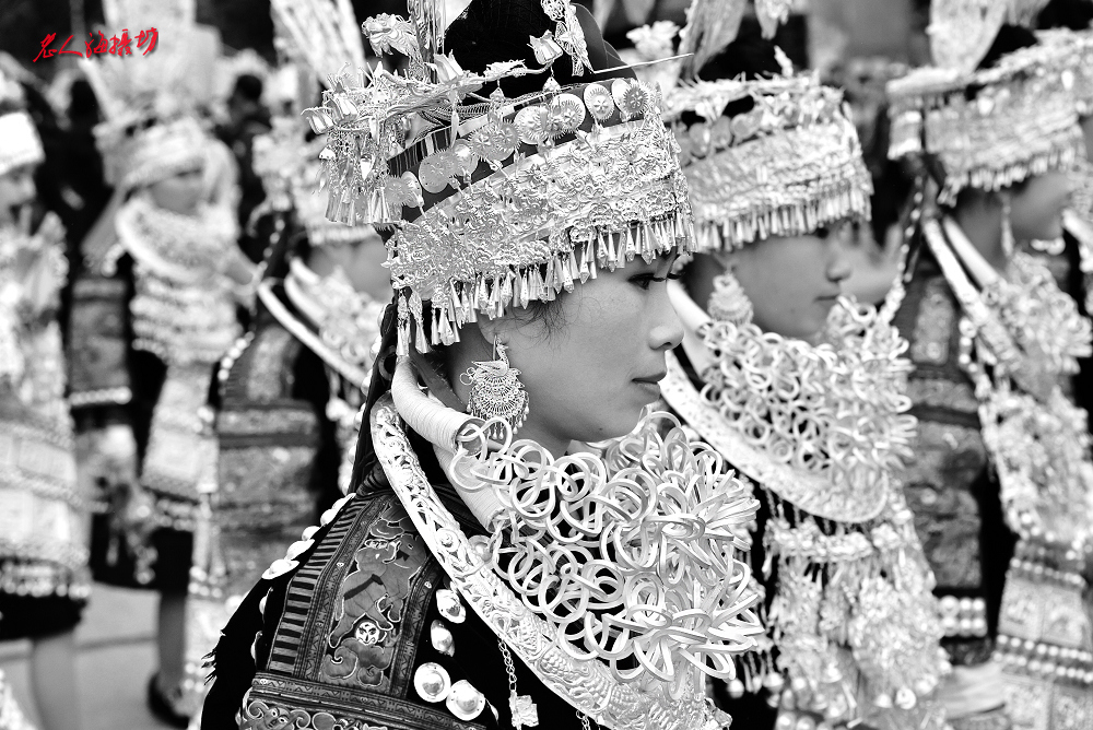 探访苗族银饰,苗族风情拨银饰