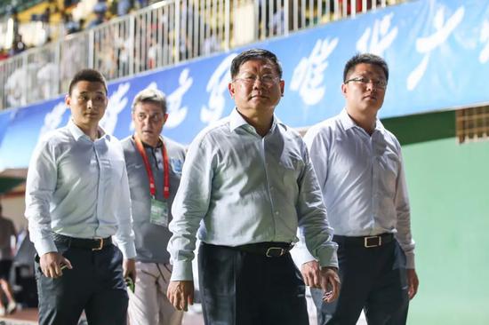 深化中国足球职业化改革动了谁的蛋糕？