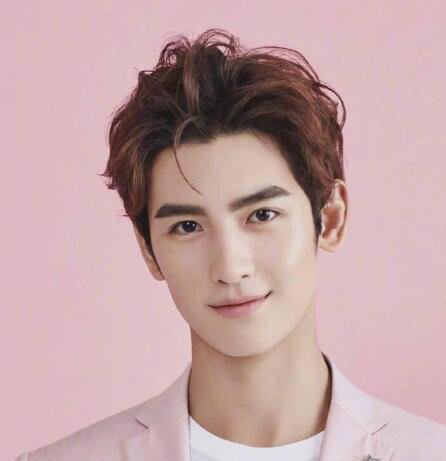 自来卷男生烫发发型推荐,男生16-19岁帅气发型自来卷