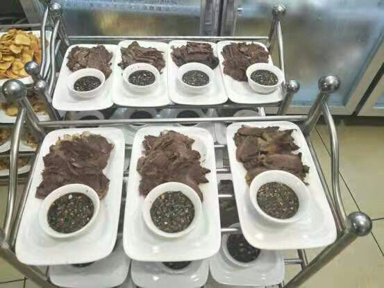 鍏嬩緷榛戠伀鎶婅妭绡濈伀鏅氫細,鍏嬩緷榛戠伀鎶婅妭鐜板満鐩存挱