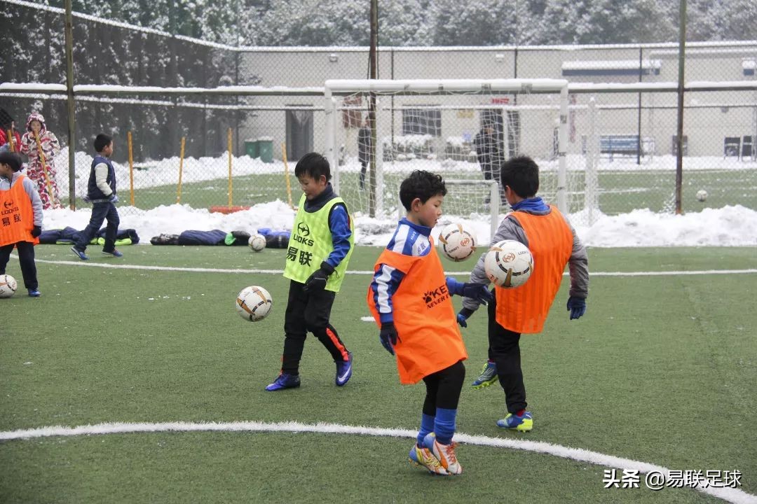 足球冬天热身动作,足球正确打开方式音乐