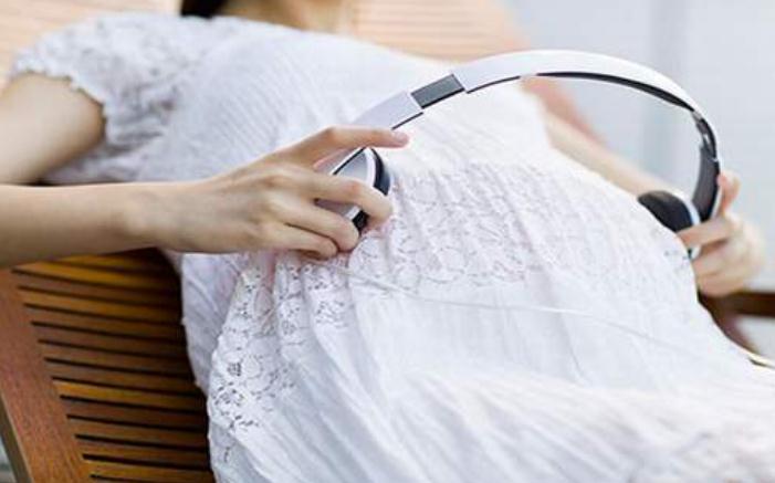 孕期征兆暗示你怀孕,孕期反应大说明胎儿调皮吗