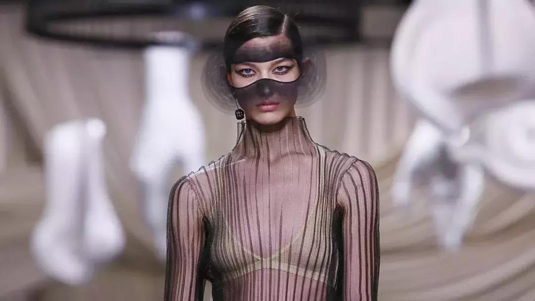 选择蓝色的好处,选择蓝色的人是什么心理