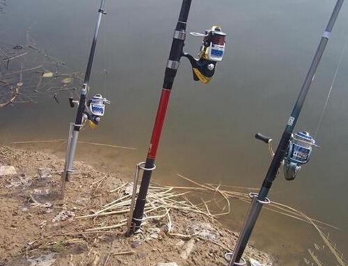 自制草鱼爆炸钩饵料配方,用小鸡饲料自制爆炸钩饵料