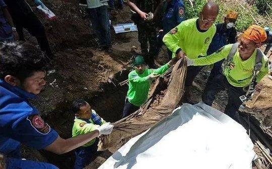 “19岁,她在暗网被30万欧元拍卖”