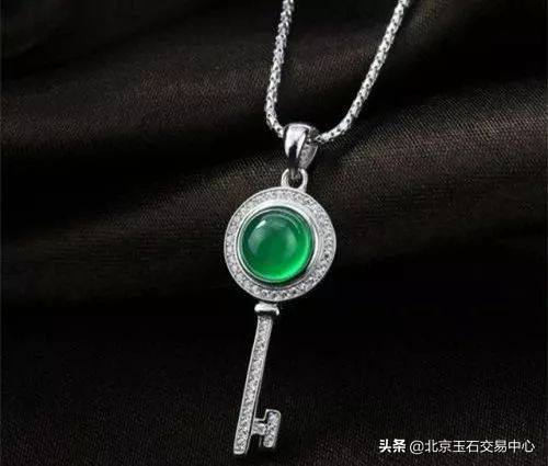 100种翡翠寓意好的,这10件翡翠配饰寓意非常吉祥