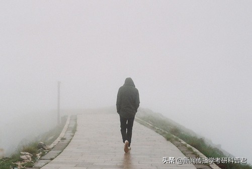 新传热点|今天，我们谈谈“娱乐至死”