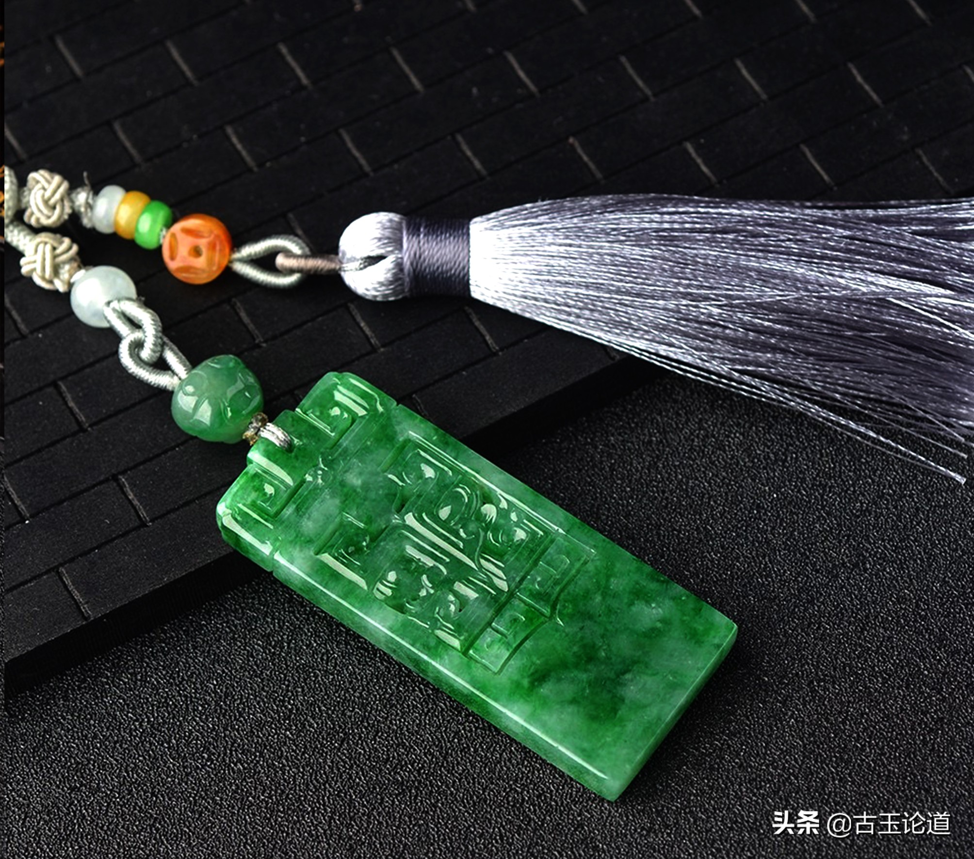 翡翠仿古有哪些题材,最简单的仿古翡翠
