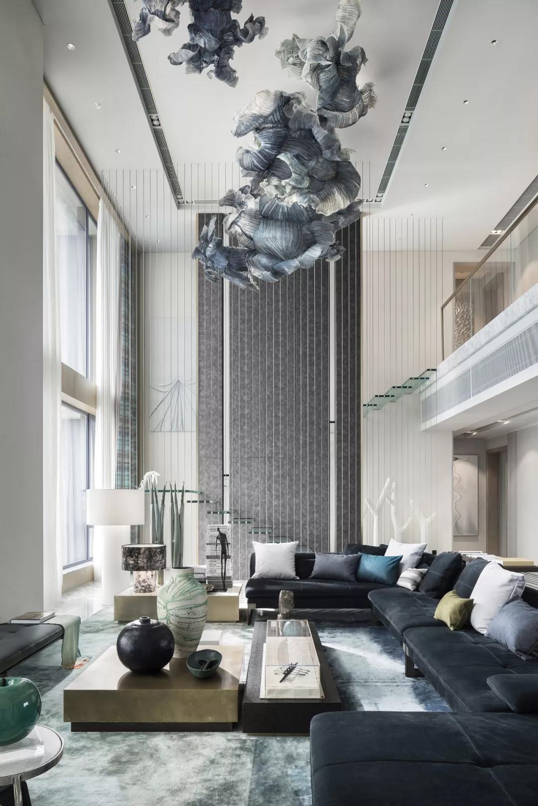 在云端的别墅,活在云端