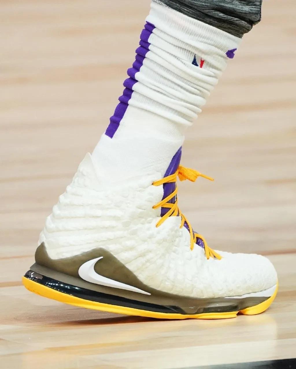 砍掉前掌Zoom?使节13减配,你接受吗?