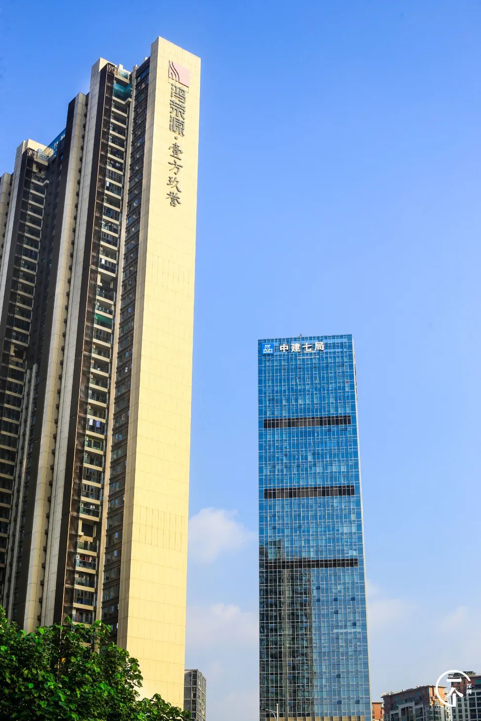 2000万在深圳能买到别墅吗,2000能在深圳租到怎样的房子