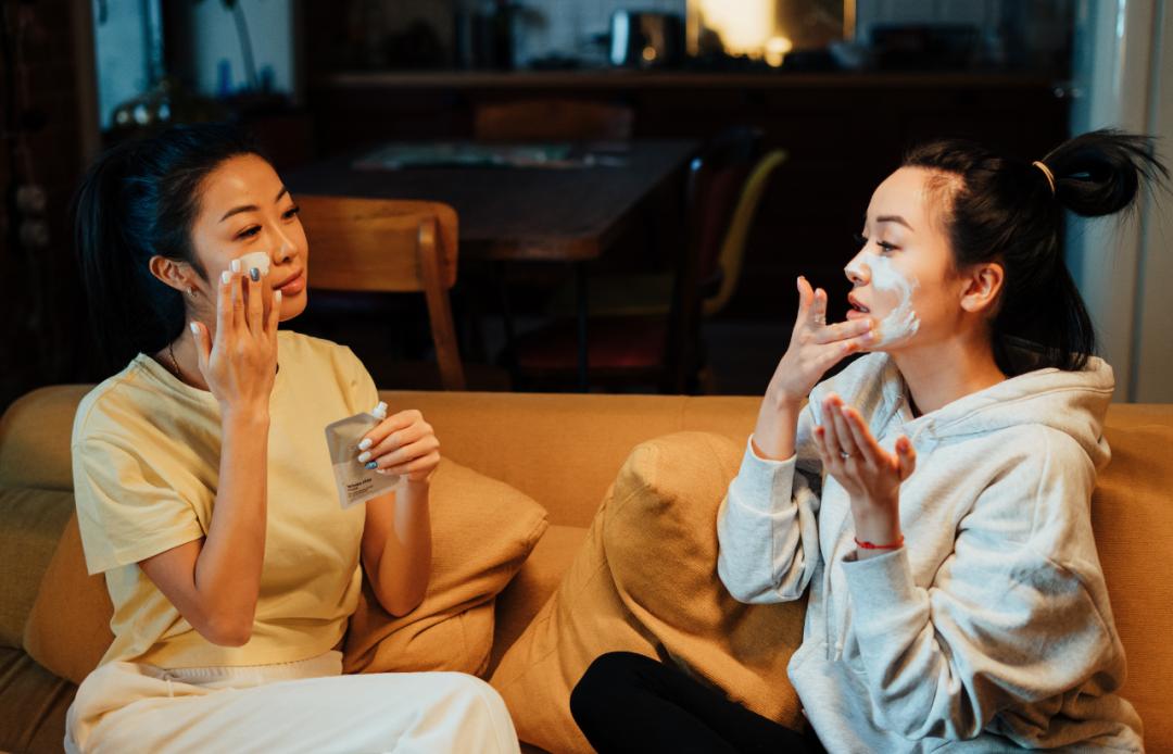 毛孔已经很大了,毛孔越来越大还长痘