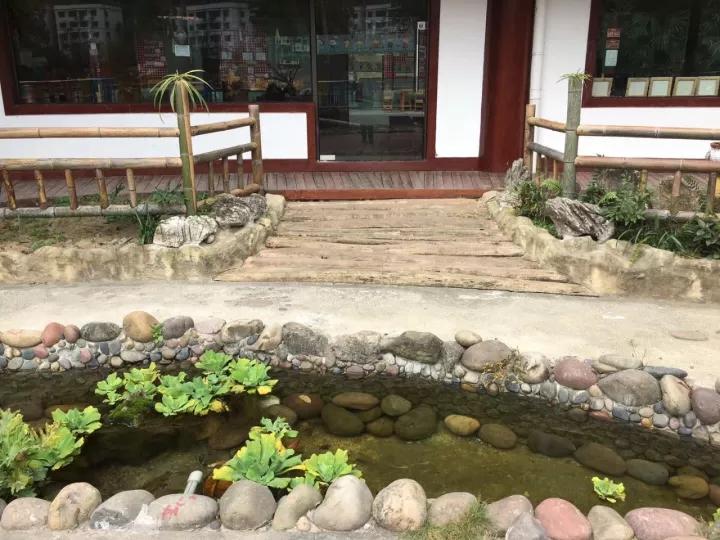 4.13重庆逐梦歌乐山上的“巴学园”探索“世界级乡村幼儿园