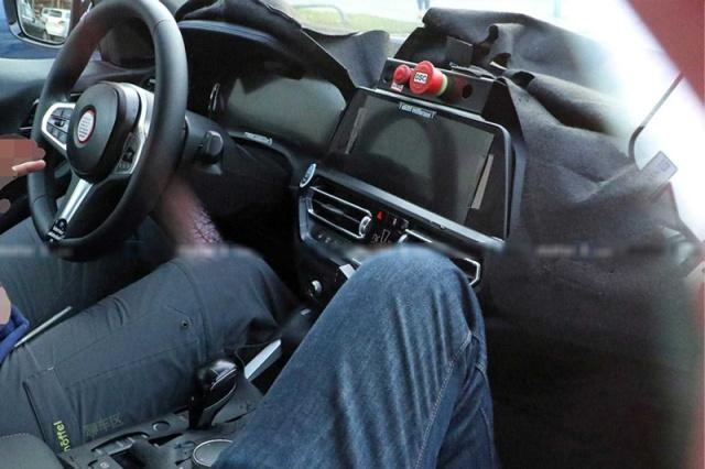 2020款宝马4系来了！双门敞篷版路试曝光，硬顶版或达473马力