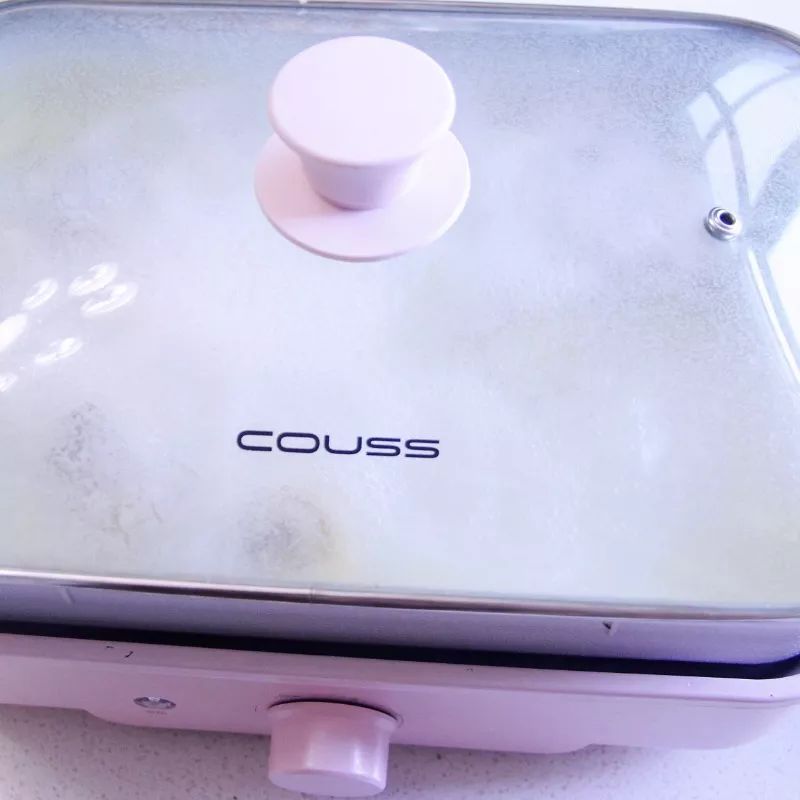 在家自制烧烤邻居家小孩都馋哭了,自己做辣条隔壁小孩都馋哭了