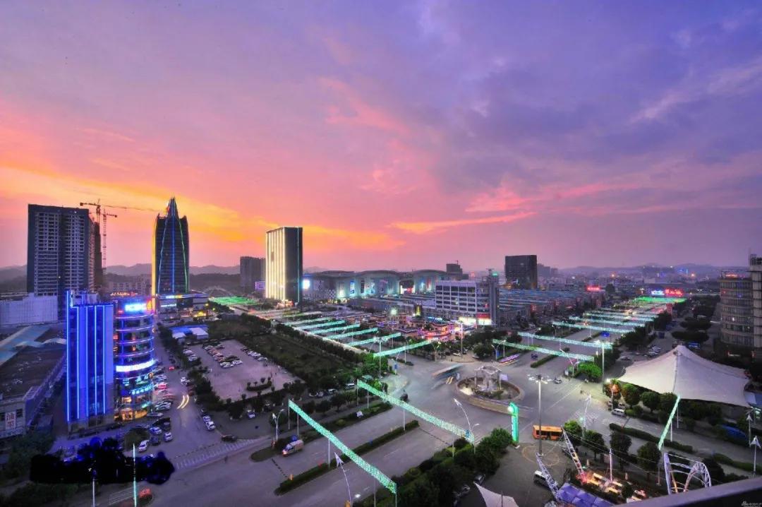 华南城资金问题,华南城陷入发展困局