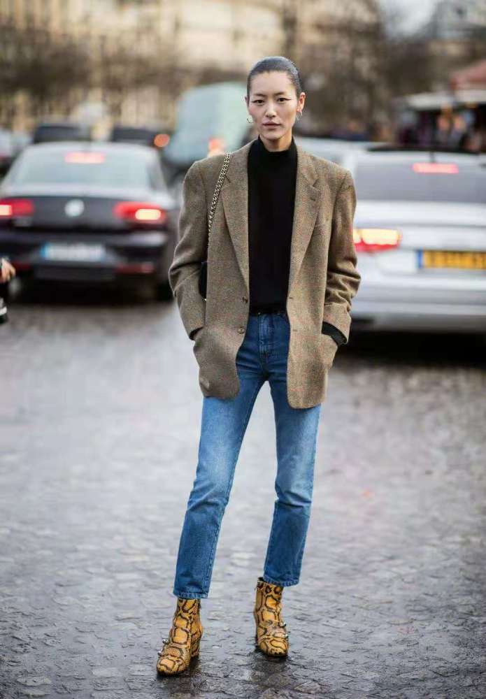 今年裤子流行怎么穿,今年流行什么裤子显高又好看