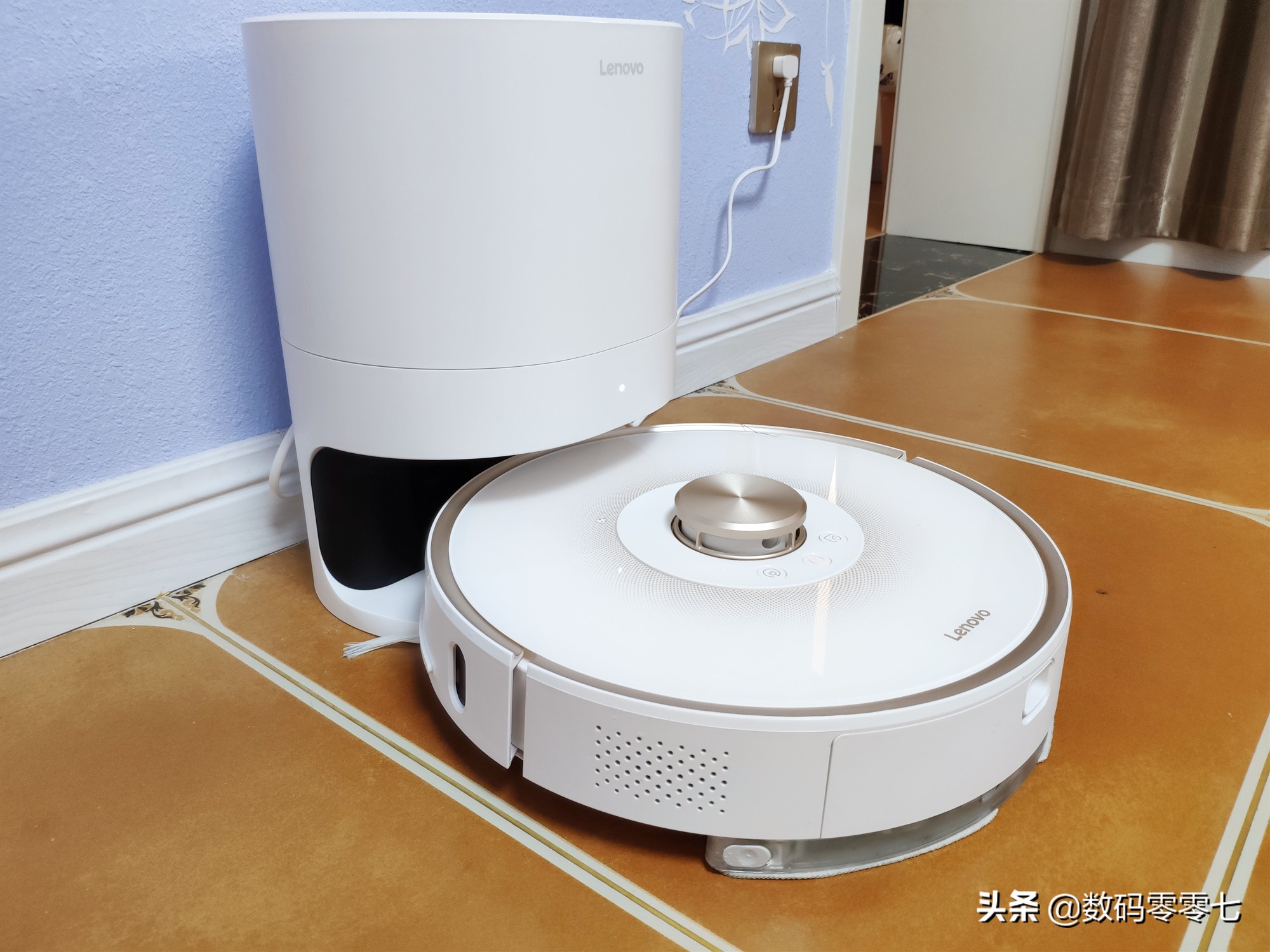 联想扫地机器人拆刷子,联想智能扫地机器人