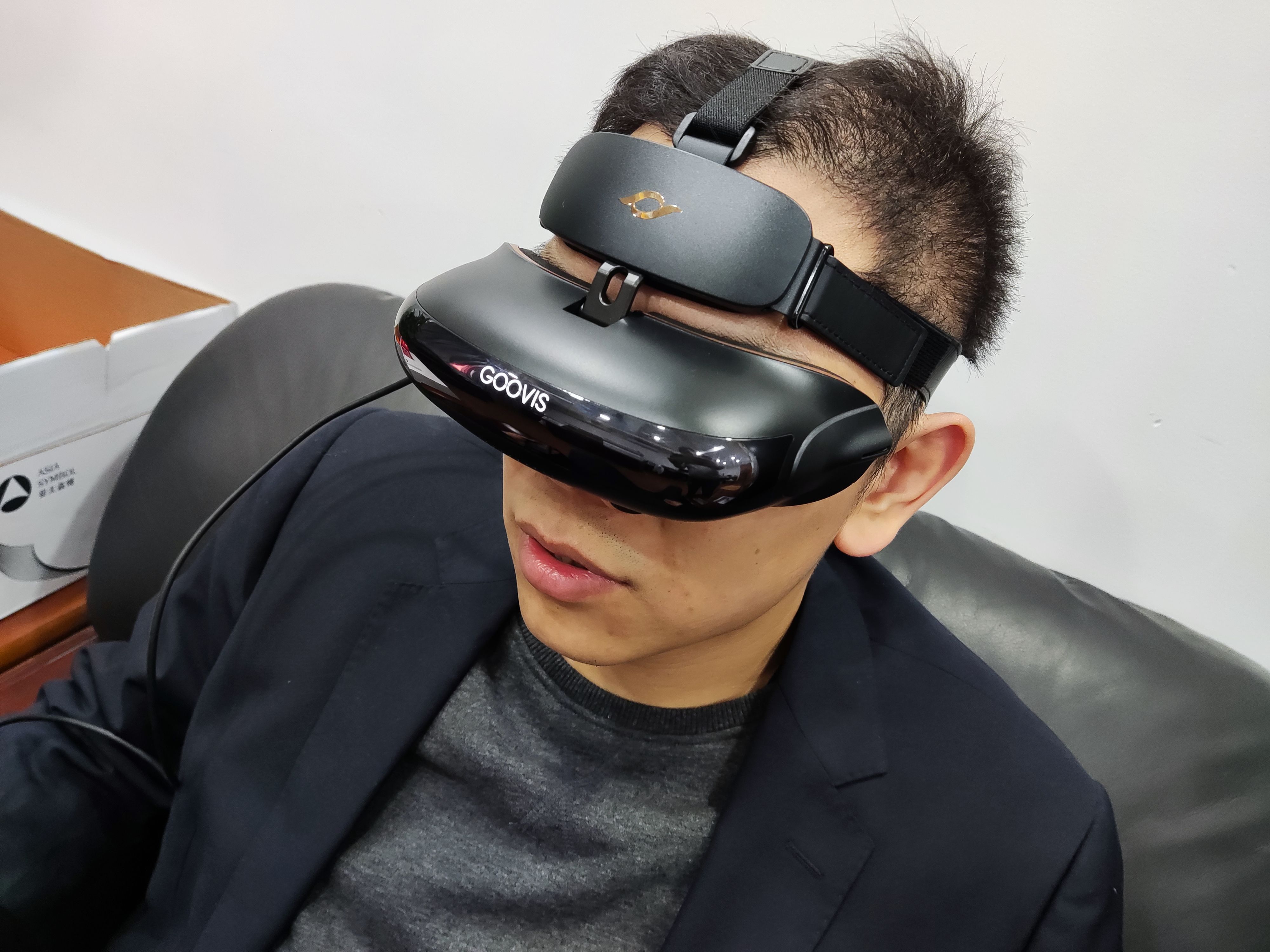 2021年了竟然吹1080P的屏幕非常清晰？实测GOOVIS头戴影院