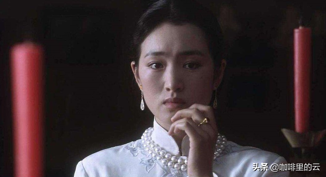 霸王别姬菊仙虞姬,霸王别姬的菊仙的外貌特征