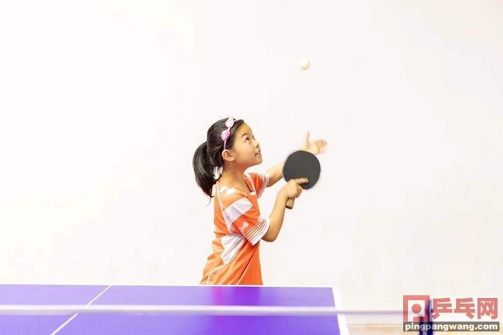 暑假给孩子报个兴趣班吧,暑假让孩子学什么乒乓球