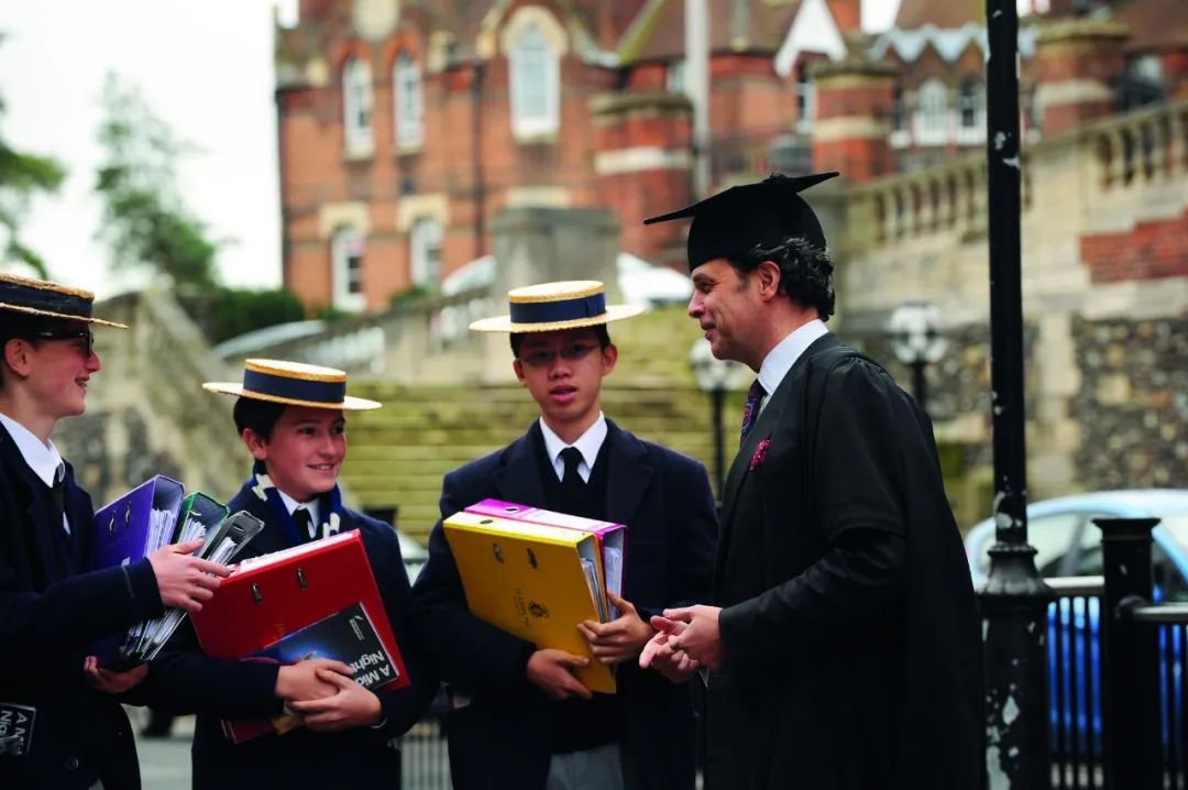 英国留学都有哪些可以省钱的方式,英国留学省钱技巧