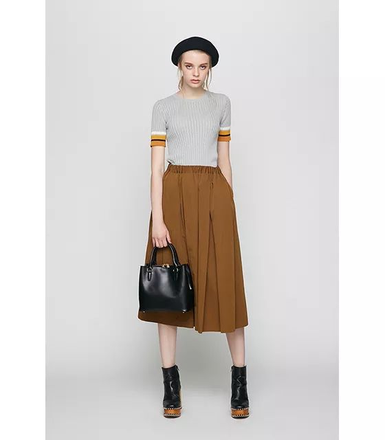 loewe的新款衣服,西班牙loewe购物攻略