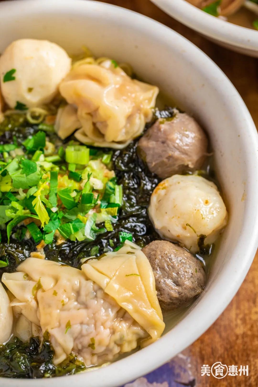 麦地这家“小香港”，藏着45年的正宗港味！一到饭点就满座.