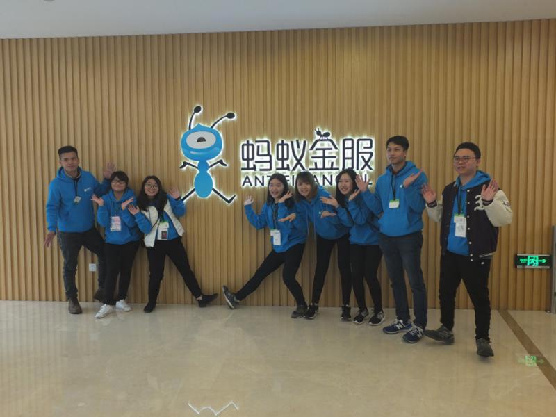 马云游艇是自己开到西班牙吗,马云从西班牙回国没有