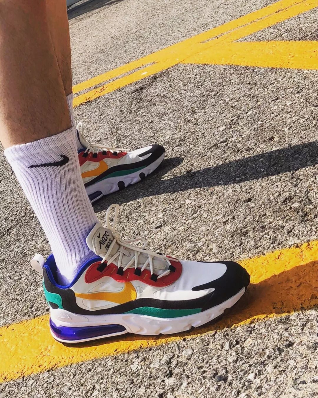 盘点白敬亭的私藏潮鞋,白敬亭收藏鞋子搞笑视频