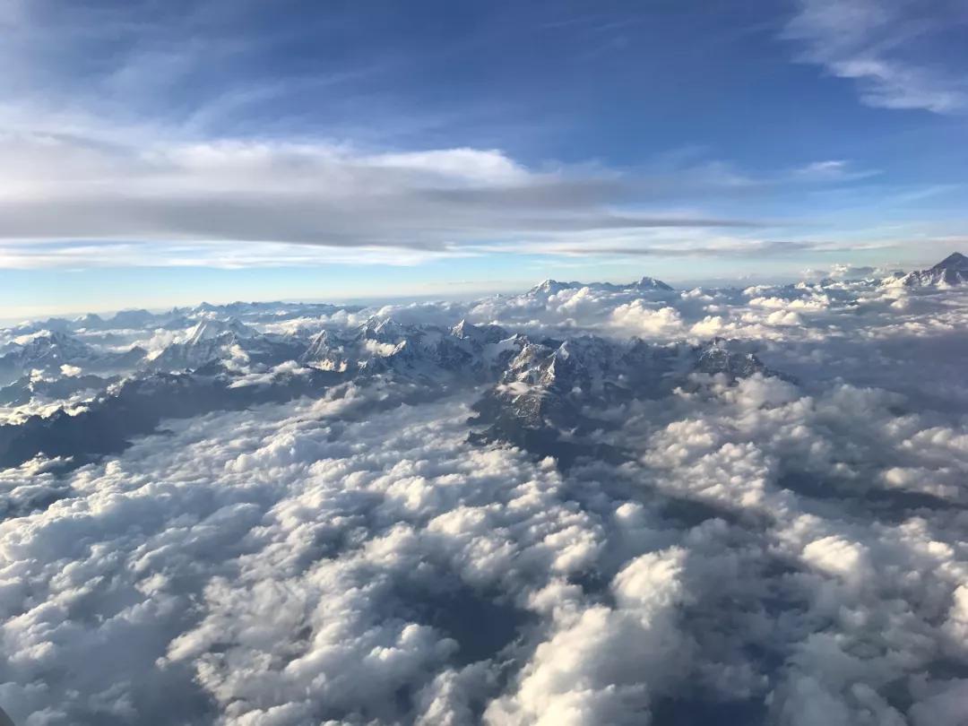 这个微笑国度,见人就夸漂亮,300元就能在天空滑翔