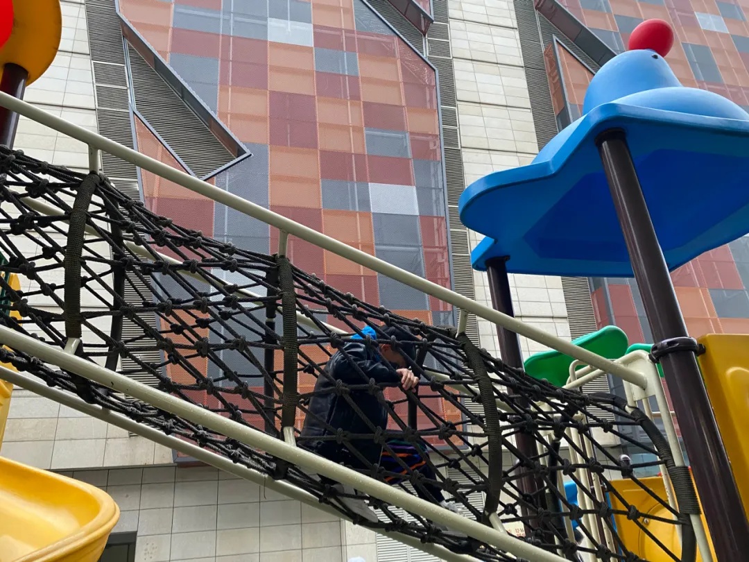 鍥涘勾鍚庡ス閲嶆柊褰掓潵鍏ㄦ枃鍏嶈垂闃呰,鍥涘勾鍚庡ス鎼哄瓙鑰屽綊