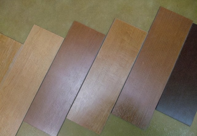 怎样解决瓷砖冬天冰冷的问题,冬天木地板和瓷砖地板比较