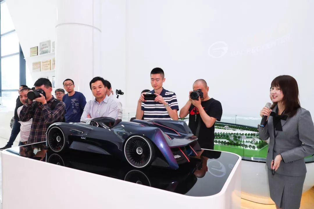 广汽传祺之旅,广汽传祺展厅接待产品体验