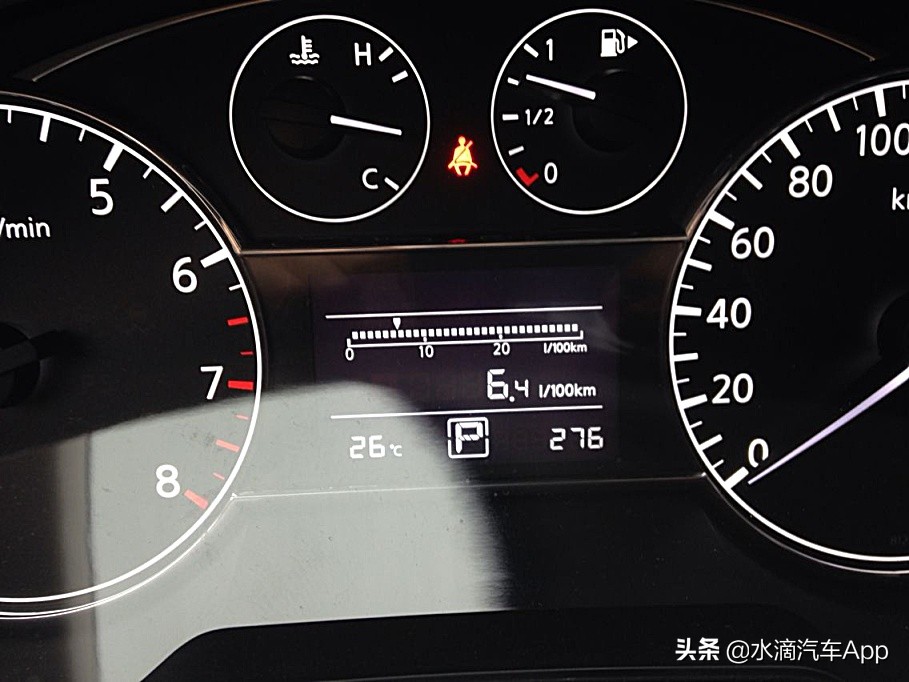 看油耗表的正确方法图解,看油耗怎么算一公里多少钱