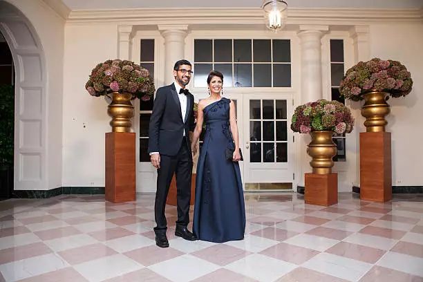 灏忔椂鍊欏緢绌烽潬鑷繁鍔姏鎴愬姛,璋锋瓕ceo鏇剧┓鍒拌繛涔﹀寘閮戒拱涓嶈捣